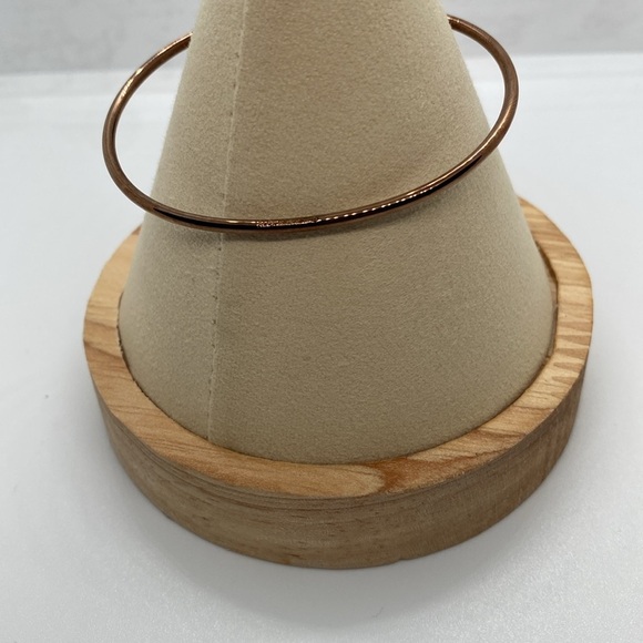 Alex and Ani Pave Arrow Flex Cuff/Shiny Chocolate/NWT - Picture 4 of 7